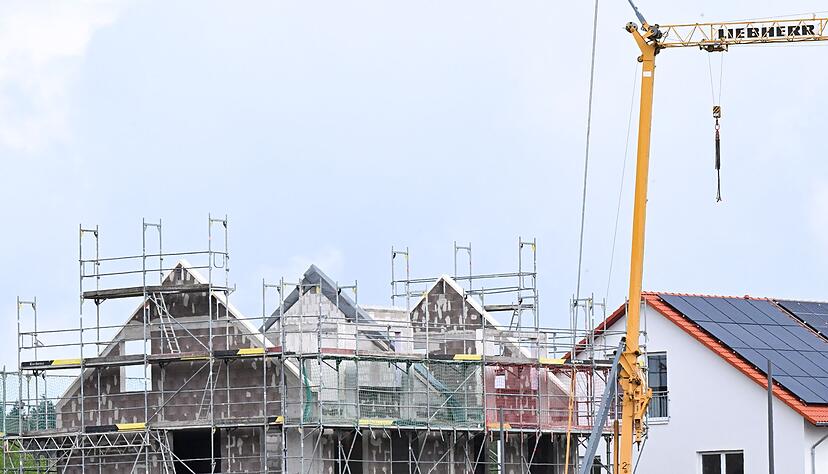 Die Novemberzahlen machen der Baubranche etwas Hoffnung. (Archivbild)