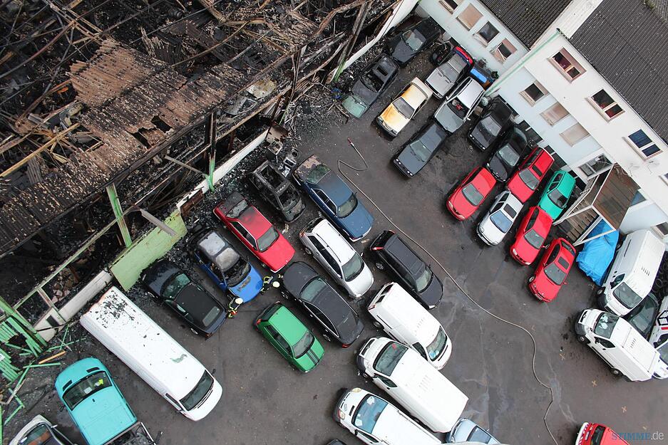 Millionenschaden bei Hallenbrand in Heilbronn