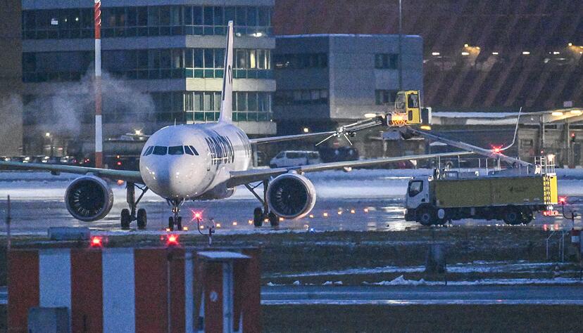 Am Stuttgarter Flughafen kommt es zu Versp&auml;tungen.