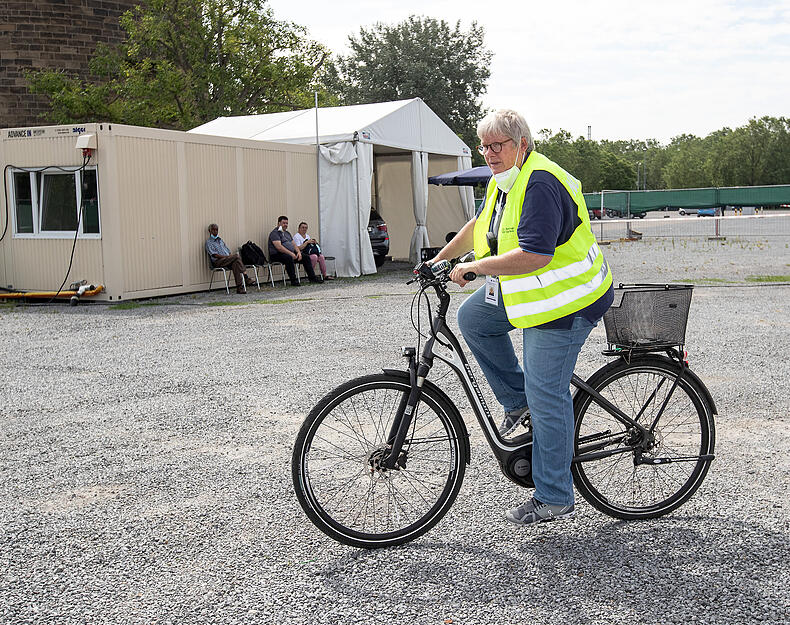 Drive-In-Impfaktion auf der Theresienwiese Drive-In-Impfaktion auf der Theresienwiese