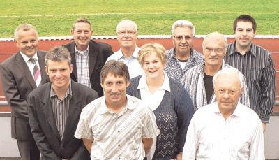 Eine ganze Reihe von Mitgliedern, die ihrem Verein seit Jahrzehnten die Treue halten, wurden ausgezeichnet.Foto: Cordula D&uuml;rr