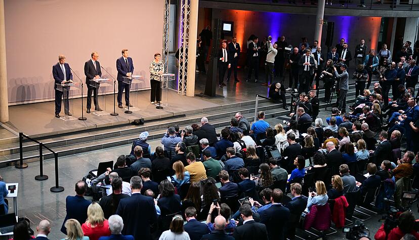 Volles Haus bei der Vorstellung des Koalitionsvertrages von Union und SPD.