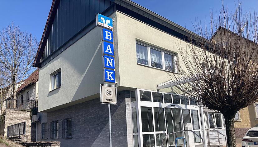 F&uuml;r die R&auml;ume der fr&uuml;here Volksbank-Filiale in Grombach gibt es neue Pl&auml;ne: Es soll ein Selbstbedienungs-Lebensmittelladen entstehen.
Fotos: Adrian Hoffmann