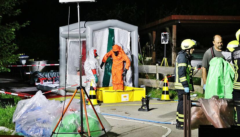 In Kaisersbach im Rems-Murr-Kreis kam es am Donnerstagabend zu einer chemischen Reaktion in einem M&uuml;llcontainer.