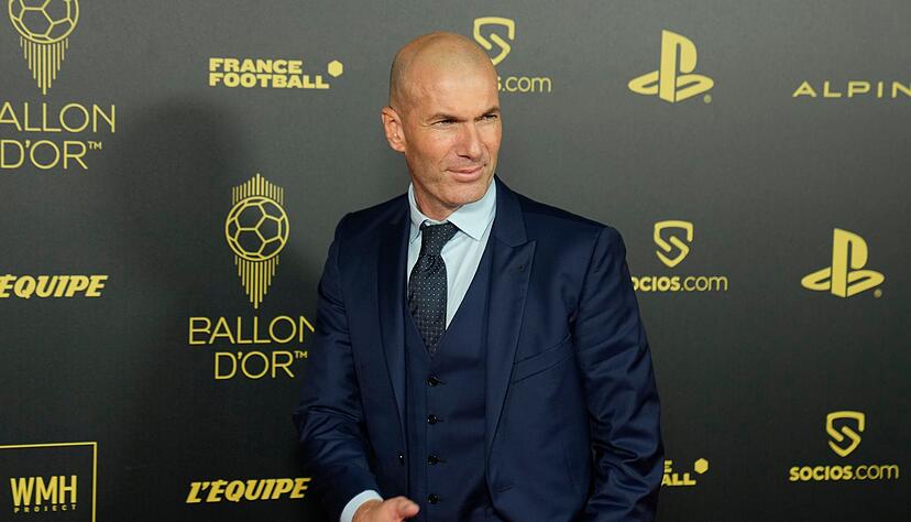 Wird nach der WM offenbar franz&ouml;sischer Nationalcoach: Zin&eacute;dine Zidane (Archivbild)