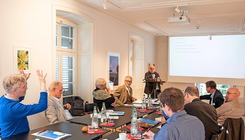 Eine prominent besetzte Tagung zu Hölderlin und Kleist bietet an drei Tagen im Heilbronner Literaturhaus im Trappenseeschloss kenntnisreiche Vorträge und muntere wissenschaftliche Diskussionen.
Foto: Andreas Veigel