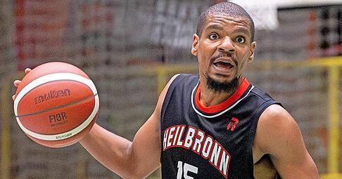 Erfolgreiches Heim-Debüt: Marques Charlton feierte mit den Heilbronn Reds einen Tag nach seinem 33. Geburtstag den dritten Saisonsieg. Erfolgreiches Heim-Debüt: Marques Charlton feierte mit den Heilbronn Reds einen Tag nach seinem 33. Geburtstag den dritten Saisonsieg.