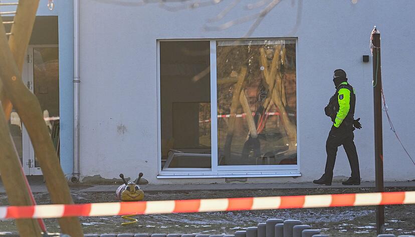 Ein Kind stirbt in einer Berliner Kita bei einem Unfall. Ein Kind stirbt in einer Berliner Kita bei einem Unfall.