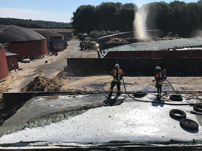 Brand auf Hof in Bad Rappenau - Tag 2