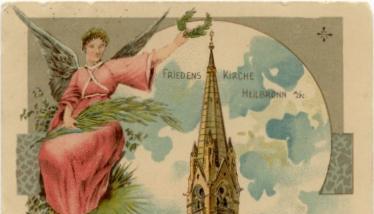 Zusammengestellt von Archiv und Dokumentation der Heilbronner Stimme 
1899 wird die neo-romanische Friedenskirche auf dem Kaiser-Wilhelm-Platz eingeweiht. 1200 Gottesdienstbesucher finden in der Kirche Platz, die zugleich Garnisonskirche für die in der Heilbronner Moltkekaserne stationierte Soldaten ist. Zum Einweihungstag am 15. Mai 1899 erscheint eine Postkarte.