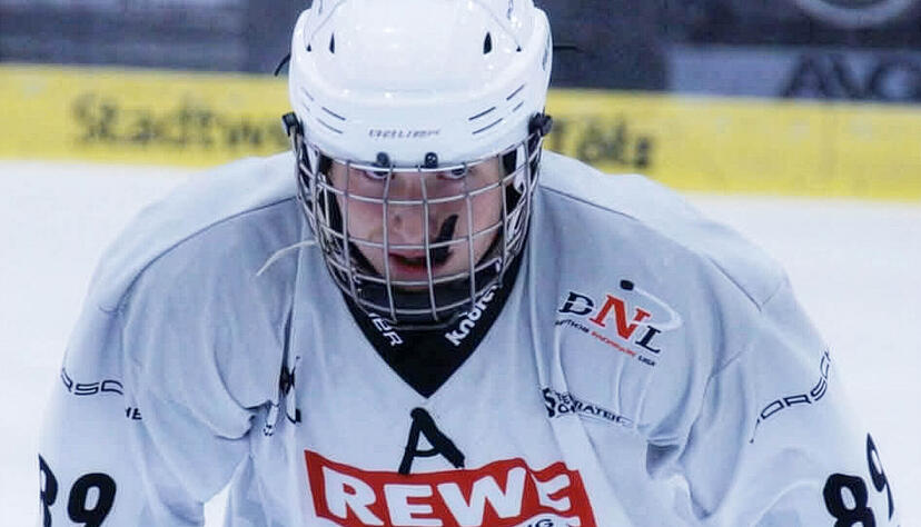 F&uuml;r den Heilbronner Pascal Widmann geht ein Kindheitstraum in Erf&uuml;llung. Der Nachwuchsspieler der Bietigheim Steelers wurde mit einer F&ouml;rderlizenz f&uuml;r die Heilbronner Falken ausgestattet.