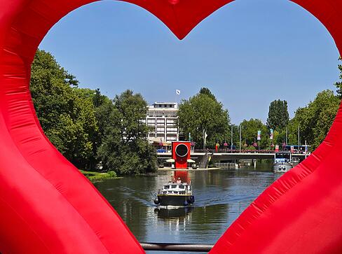 "Das Wollhaus in Heilbronn ist bestimmt nicht DER Hingucker in unserer Stadt, dennoch kann ich bildlich widerlegen, dass Heilbronn hässlich ist", erklärt Heimatreporterin Heidrun Rosenberger.