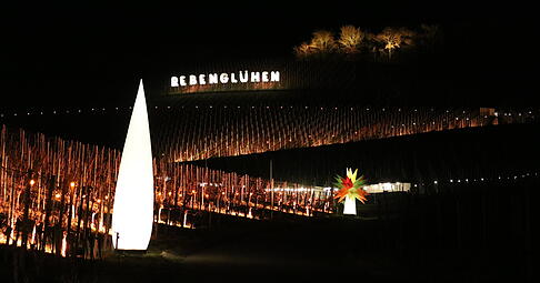 Bis Samstag leuchtet der Bretzfelder Lindelberg. Damit es dort so sch&ouml;n ist, haben die Wengerter der Weing&uuml;ter Bretzfeld viel zu tun.