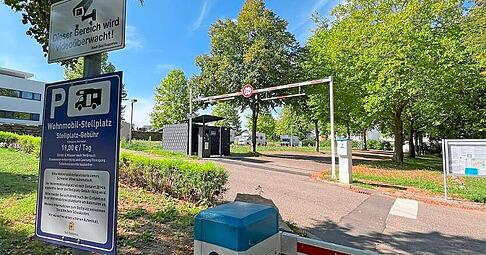 Bad Rappenau hat Parks, den Kurparksee, das Gradierwerk und seine Wellnesseinrichtungen, um zu punkten.