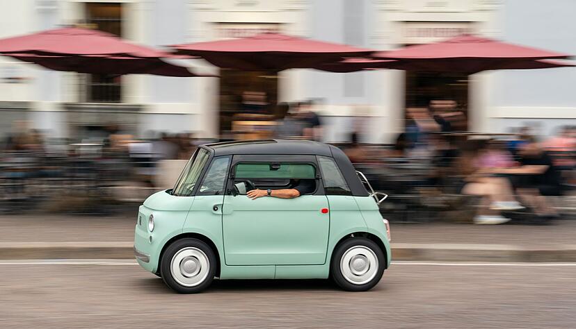 Kleine Sause-Maus? Nein, der Fiat Topolino («Mäuschen») schafft bauartbedingt nur 45 km/h. Kleine Sause-Maus? Nein, der Fiat Topolino («Mäuschen») schafft bauartbedingt nur 45 km/h.
