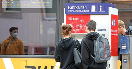 Unter Bundespolitikern aus der Region Heilbronn und aus Hohenlohe ist umstritten, ob die Aktion mit dem 9-Euro-Ticket gelungen war.
