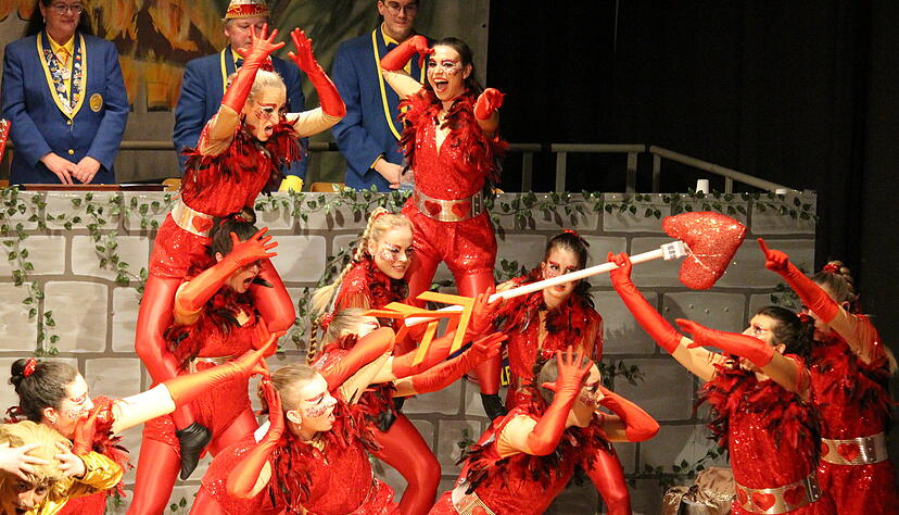 Bei der Prunksitzung der FG Lemia im Bürgerzentrum Krautheim herrscht ausgelassene Fastnachtsstimmung. Bei der Prunksitzung der FG Lemia im Bürgerzentrum Krautheim herrscht ausgelassene Fastnachtsstimmung.