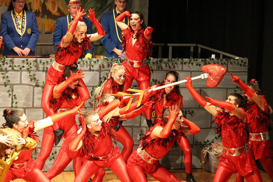 Bei der Prunksitzung der FG Lemia im Bürgerzentrum Krautheim herrscht ausgelassene Fastnachtsstimmung. Bei der Prunksitzung der FG Lemia im Bürgerzentrum Krautheim herrscht ausgelassene Fastnachtsstimmung.