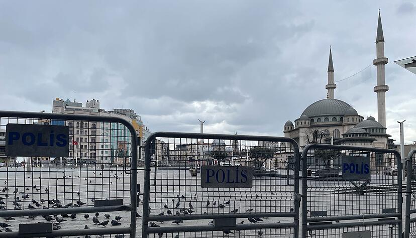 Gesperrt: Der Taksim-Platz in Istanbul. Gesperrt: Der Taksim-Platz in Istanbul.