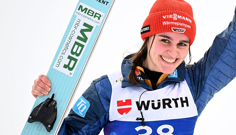 Selina Freitag freut sich über WM-Silber.