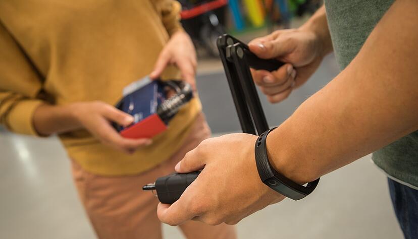 19 Schl&ouml;sser in vier Bauarten zwischen 28 und 300 Euro mussten sich in verschiedenen Pr&uuml;fungen der &laquo;Stiftung Warentest&raquo; bew&auml;hren.