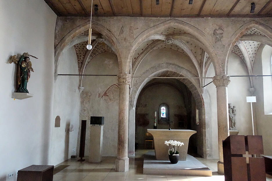 Der Altarraum der Michaelskirche auf dem Michaelsberg stammt aus dem 14. Jahrhundert. Die Kirche war lange Zeit die einzige katholische Kirche im Umkreis.