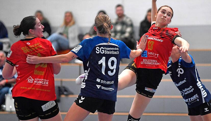 Nach drei Wochen Spielpause in der 3. Liga geht es an diesem Samstag f&uuml;r Aylin Bornhardt (am Ball) und die SG Schozach-Bottwartal wieder los.