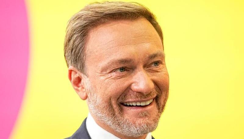 FDP-Chef Christian Lindner beim Parteitag in Berlin. FDP-Chef Christian Lindner beim Parteitag in Berlin.