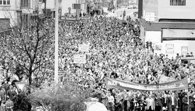 "Beschäftigungssicherung steht mehr denn je im Mittelpunkt der Arbeit des Betriebsrats."
          Norbert Rank