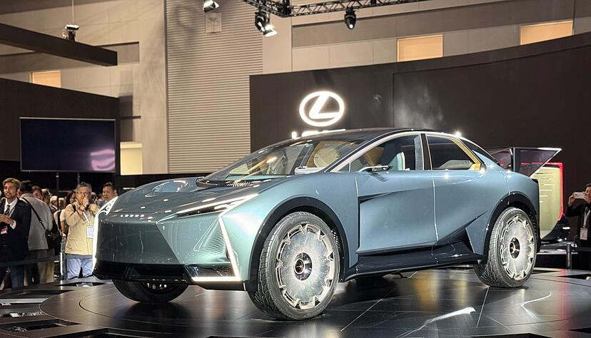 Luxuriöses SUV-Coupé von gut fünf Metern: das LS Coupé Concept. Luxuriöses SUV-Coupé von gut fünf Metern: das LS Coupé Concept.