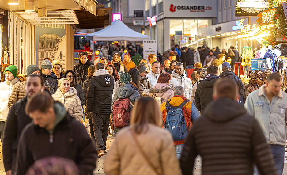 Andrang am dritten Adventswochenende in der Heilbronner Innenstadt. Andrang am dritten Adventswochenende in der Heilbronner Innenstadt.