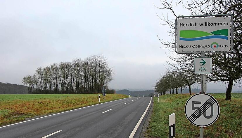 Auf der Höhe wechselt die Strecke in den Neckar-Odenwald-Kreis. Auf der Höhe wechselt die Strecke in den Neckar-Odenwald-Kreis.