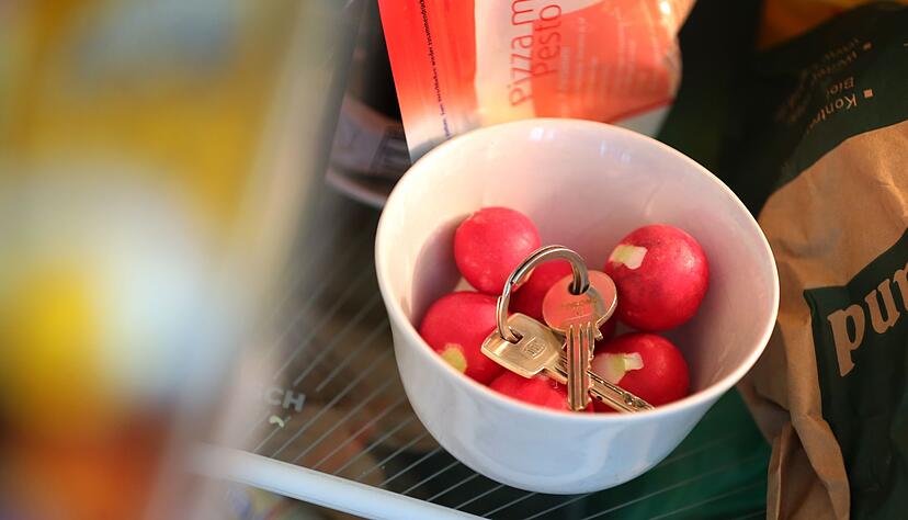 Demente Menschen verlegen oft wichtige Dinge. (Symbolbild)