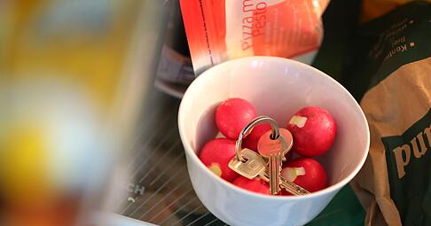 Demente Menschen verlegen oft wichtige Dinge. (Symbolbild)