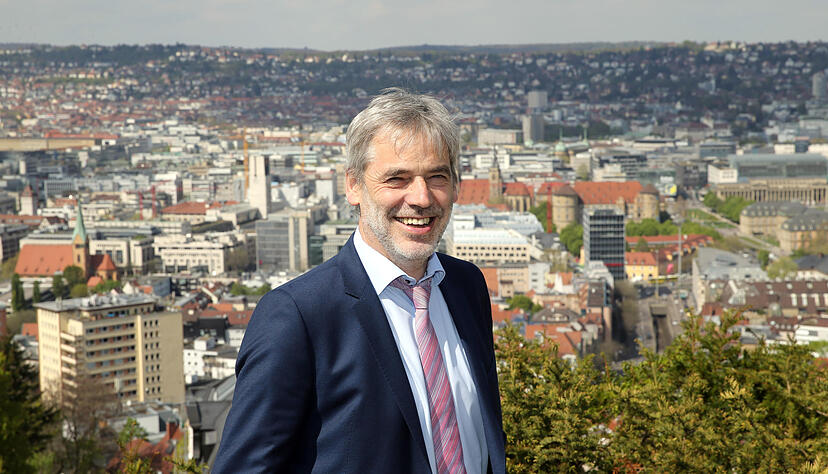 Korrespondent Peter Reinhardt. Korrespondent Peter Reinhardt.