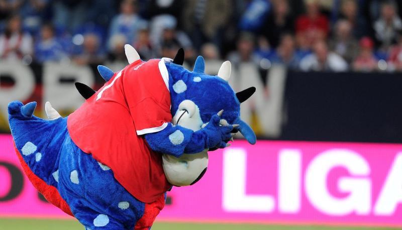 Das Maskottchen von Bundesliga-Dinosaurier HSV heißt nicht etwa Dino, sondern Hermann. Foto: Achim Scheidemann