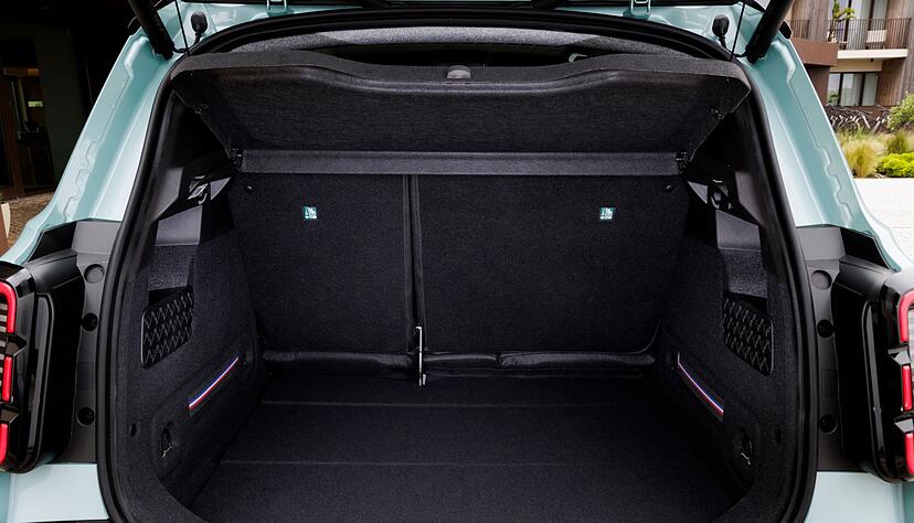 Schluckspecht: Der Kofferraum fasst 420 Liter und l&auml;sst sich auf 1.405 Liter erweitern.
