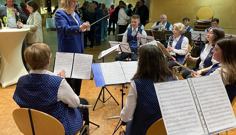 Die musikalische Umrahmung besorgte der Musikverein Grombach.
