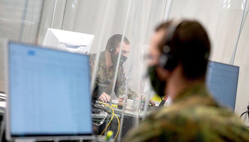 Momentan unterstützen Hunderte Soldaten die Südwest-Behörden im Kampf gegen die Corona-Pandemie. Jetzt sollen nochmals 900 Kräfte dazukommen. Foto: dpa