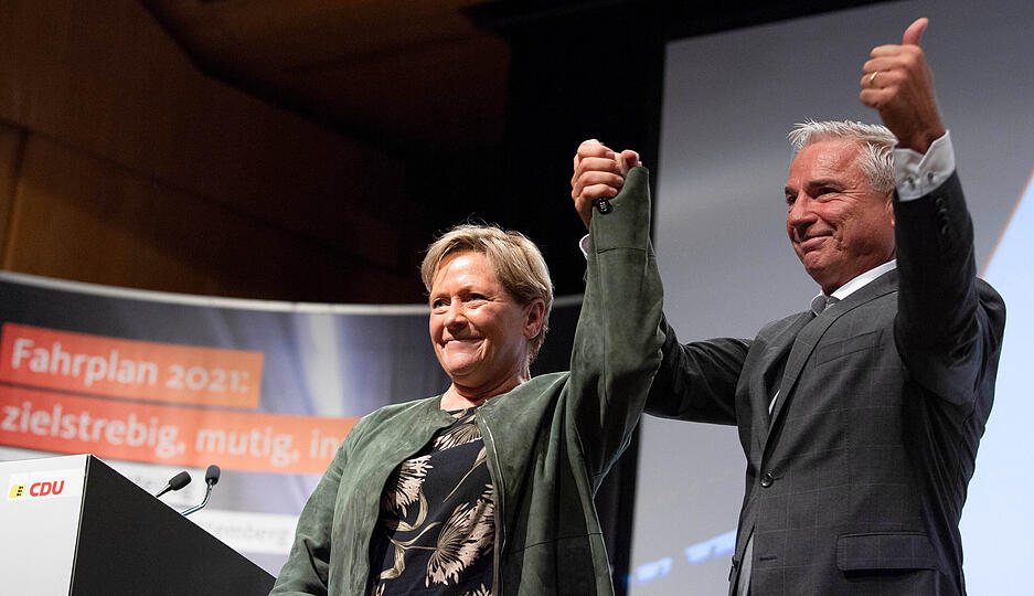 Nach anfänglichem Zögern will Susanne Eisenmann gegen ihren langjährigen Parteifreund Thomas Strobl antreten. Auf dem Parteitag in der Heilbronner Harmonie im Jahr 2019 wird sie fast einstimmig zur Spitzenkandidatin gewählt. Der Heilbronner Strobl, derzeit Innenminister, kandidiert bei der Landtagswahl für den Wahlkreis Heilbronn. Foto: dpa