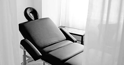 Der angeklagte Masseur hat Salons − hier ein Themenfoto − in Bad Friedrichshall und Heilbronn betrieben und darüber hinaus in Sindelfingen, Crailsheim und Donaueschingen.
Foto: seventysix/stock.adobe.com Der angeklagte Masseur hat Salons − hier ein Themenfoto − in Bad Friedrichshall und Heilbronn betrieben und darüber hinaus in Sindelfingen, Crailsheim und Donaueschingen.
Foto: seventysix/stock.adobe.com