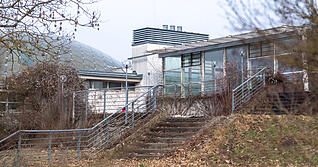 Seit 2022 geschlossen und eigentlich abgeschrieben: Das Aquatoll in Neckarsulm soll wieder er&ouml;ffnen.