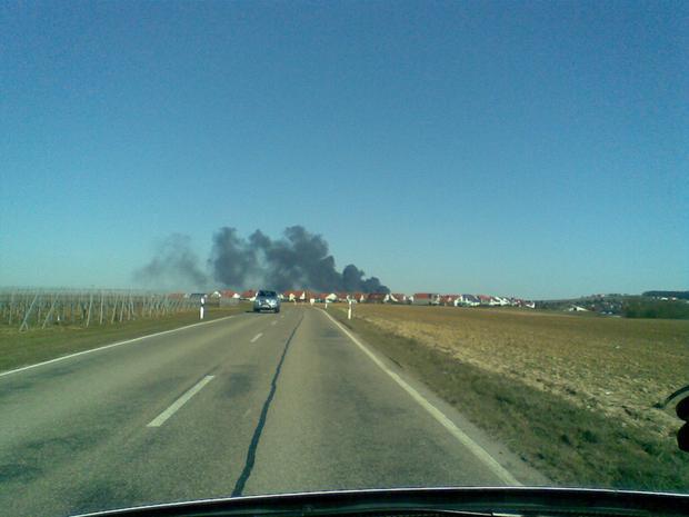 Trampoline-Brand aus Blickrichtung Talheim.