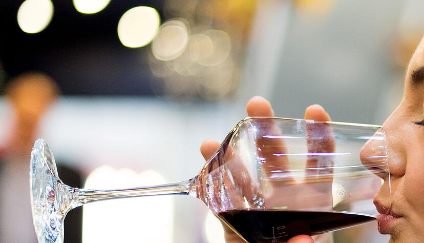 Viele Menschen bevorzugen leichtere Weine. (Symbolfoto)