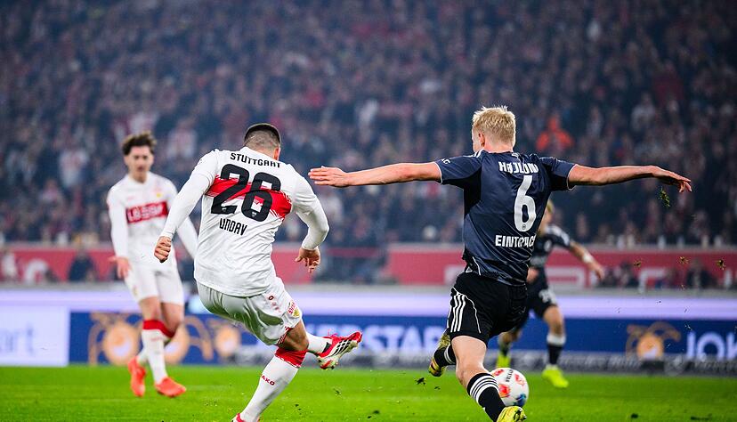 Flachschuss zur Stuttgarter F&uuml;hrung: Deniz Undav traf zum 2:1.