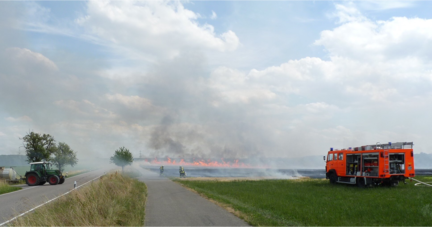 Die Feuerwehr hatte den Brand rasch unter Kontrolle. Die Feuerwehr hatte den Brand rasch unter Kontrolle.