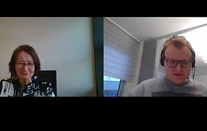 Evelyne Gebhardt (SPD) im Gespr&auml;ch mit Stimme-Redakteur Christoph Donauer. Foto: Screenshot/HSt