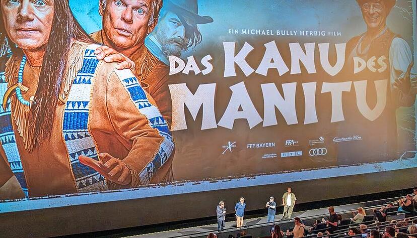 Die IMAX-Leinwand im Traumpalast Leonberg ist mit einer sichtbaren Fl&auml;che von 38 mal 21 Metern die gr&ouml;&szlig;te der Welt. Auch Bully Herbig und Co. sind beeindruckt.
