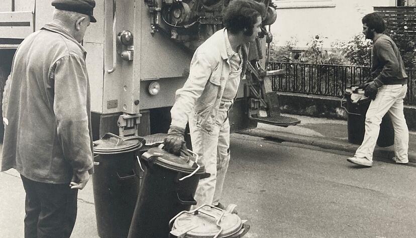 Im Jahr 1982 waren noch Metallmülltonnen im Einsatz.