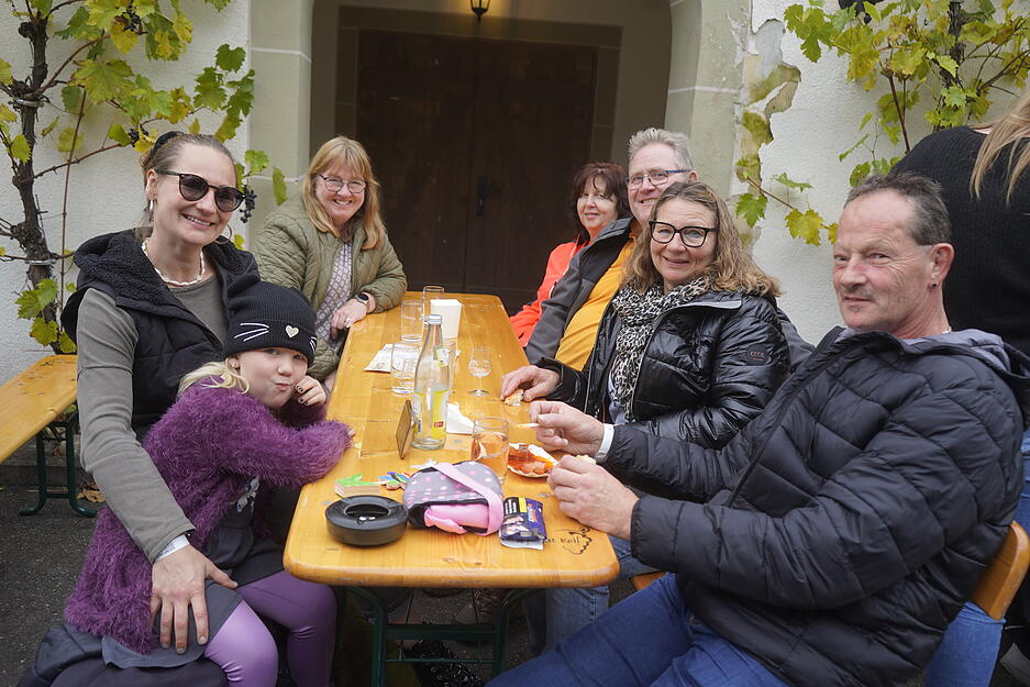 Besucher erleben hautnah, wie Brände und Liköre entstehen.